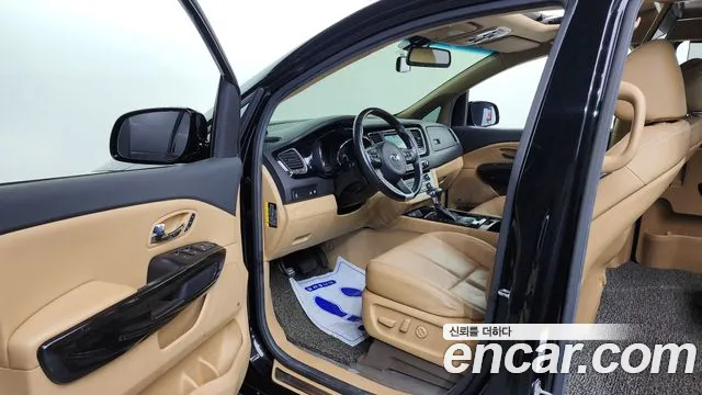 2017 Kia All New Carnival 7-seater Limousine Sold VIN KNAME81ABHS318648 – engine bay