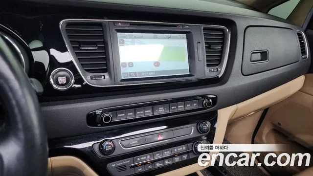 2017 Kia All New Carnival 7-seater Limousine Sold VIN KNAME81ABHS318648 – photo 19