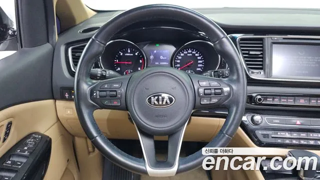 2018 Kia All New Carnival 9-seater Noblesse Sold VIN KNAME81ABJS350231 – rear exterior