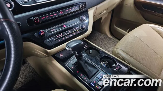 2018 Kia All New Carnival 9-seater Hi-Limousine Sold VIN KNAME81ABJS352529 – photo 11