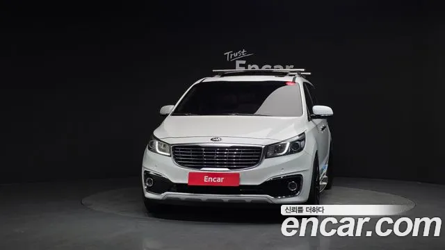 2018 Kia All New Carnival 7-seater Limousine Sold VIN KNAME81ABJS367118 – interior seats