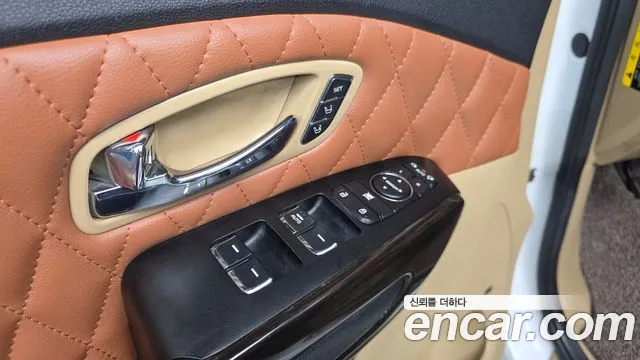 2018 Kia All New Carnival 7-seater Limousine Sold VIN KNAME81ABJS367118 – engine bay