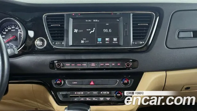 2018 Kia All New Carnival 7-seater Limousine Sold VIN KNAME81ABJS411884 – rear exterior