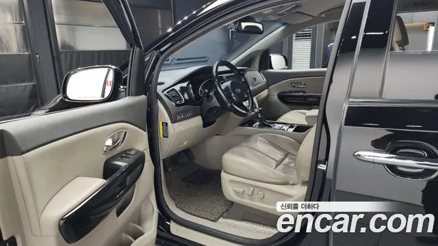 2018 Kia All New Carnival 9-seater Noblesse Sold VIN KNAME81ABJS433891 – photo 12 2018 Kia All New Carnival 9-seater Noblesse Sold VIN KNAME81ABJS433891 – photo 12