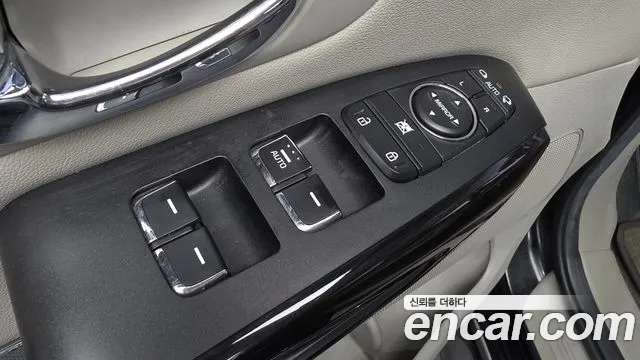 2019 Kia The New Carnival 9-Seater Noblesse Sold VIN KNAME81ABKS452290 – odometer reading