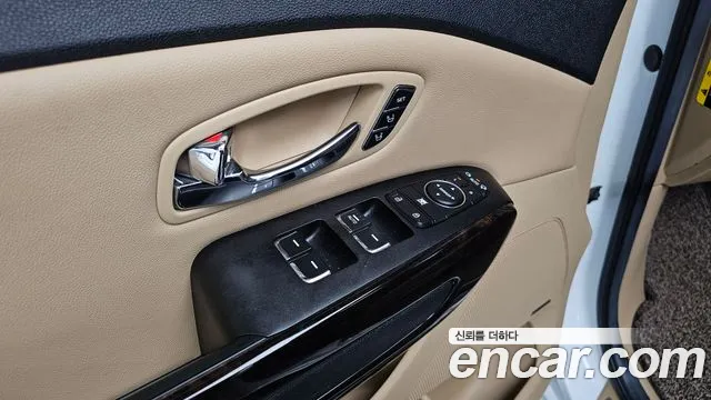 2019 Kia The New Carnival 9-Seater Noblesse Special Sold VIN KNAME81ABKS452404 – undercarriage