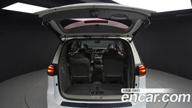 2019 Kia The New Carnival 9-Seater Noblesse Special Sold VIN KNAME81ABKS452588 – photo 15 2019 Kia The New Carnival 9-Seater Noblesse Special Sold VIN KNAME81ABKS452588 – photo 15