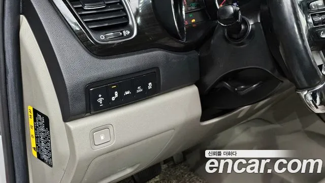 2019 Kia The New Carnival 9-Seater Noblesse Special Sold VIN KNAME81ABKS458308 – interior seats