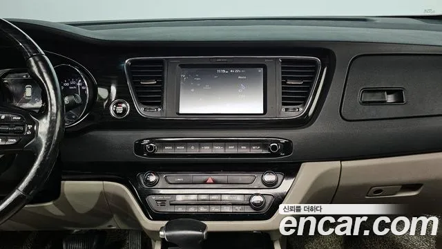 2019 Kia The New Carnival 9-Seater Noblesse Special Sold VIN KNAME81ABKS458308 – photo 16