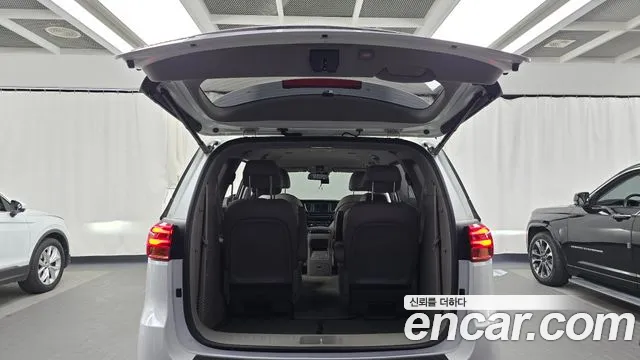 2019 Kia The New Carnival 9-Seater Noblesse Sold VIN KNAME81ABKS459157 – front exterior