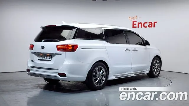 2019 Kia The New Carnival 9-Seater Noblesse Sold VIN KNAME81ABKS459486 – rear exterior