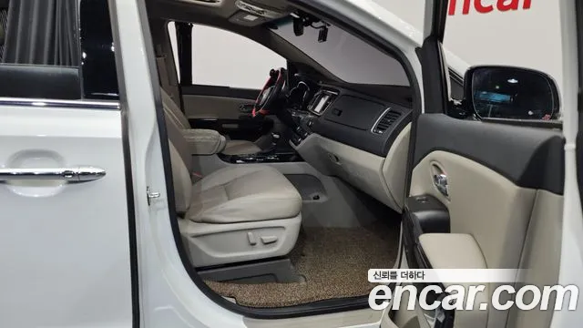 2019 Kia The New Carnival 9-Seater Noblesse Sold VIN KNAME81ABKS459486 – engine bay