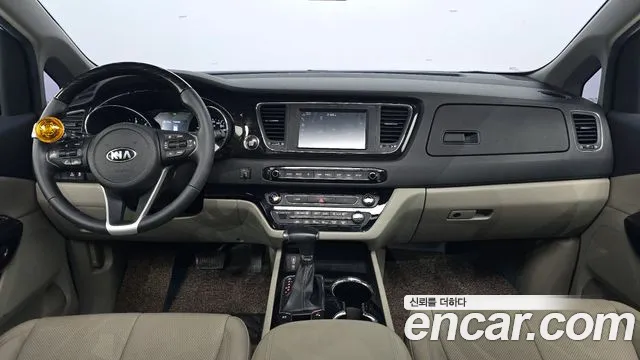 2019 Kia The New Carnival 9-Seater Noblesse Special Sold VIN KNAME81ABKS461271 – front exterior 2019 Kia The New Carnival 9-Seater Noblesse Special Sold VIN KNAME81ABKS461271 – front exterior