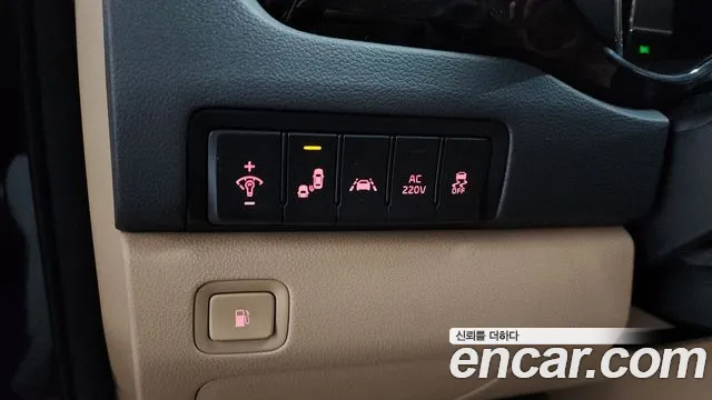 2019 Kia The New Carnival 7-Seater Limousine Sold VIN KNAME81ABKS472300 – photo 17