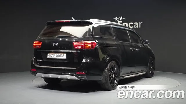 2019 Kia The New Carnival 9-Seater Noblesse Special Sold VIN KNAME81ABKS478700 – dashboard