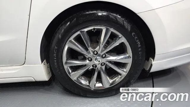 2019 Kia The New Carnival 7-Seater Hi-Limousine Sold VIN KNAME81ABKS479643 – exterior detail
