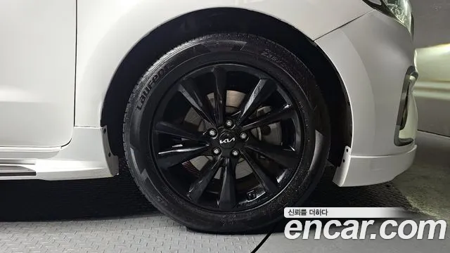 2019 Kia The New Carnival 9-Seater Hi-Limousine Sold VIN KNAME81ABKS486828 – photo 16 2019 Kia The New Carnival 9-Seater Hi-Limousine Sold VIN KNAME81ABKS486828 – photo 16
