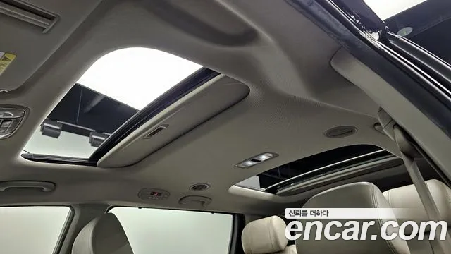 2019 Kia The New Carnival 7-Seater Limousine Sold VIN KNAME81ABKS488330 – photo 12 2019 Kia The New Carnival 7-Seater Limousine Sold VIN KNAME81ABKS488330 – photo 12
