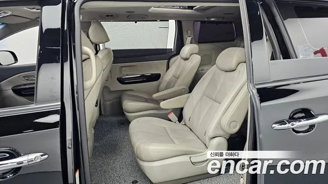 2019 Kia The New Carnival 9-Seater Noblesse Special Sold VIN KNAME81ABKS493626 – dashboard