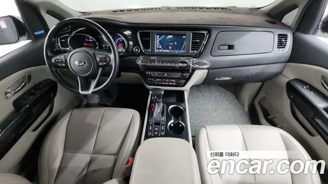 2019 Kia The New Carnival 7-Seater Limousine Sold VIN KNAME81ABKS494013 – photo 12 2019 Kia The New Carnival 7-Seater Limousine Sold VIN KNAME81ABKS494013 – photo 12