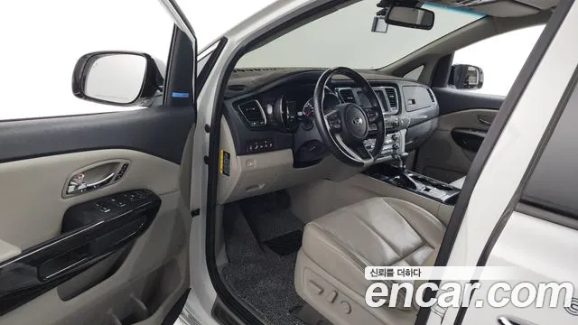 2019 Kia The New Carnival 7-Seater Limousine Sold VIN KNAME81ABKS494013 – photo 15 2019 Kia The New Carnival 7-Seater Limousine Sold VIN KNAME81ABKS494013 – photo 15