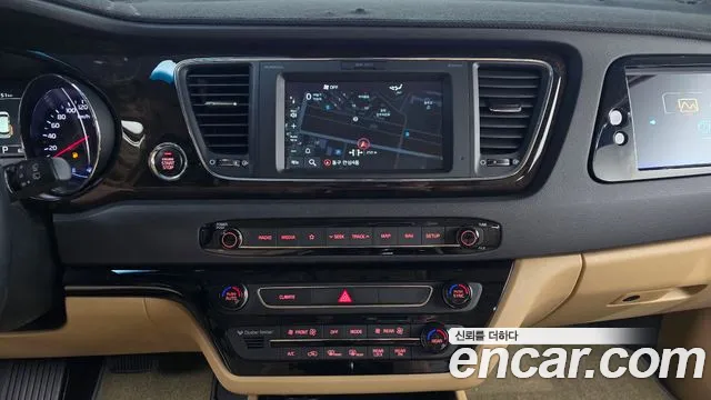 2019 Kia The New Carnival 7-Seater Limousine Sold VIN KNAME81ABKS494228 – photo 11