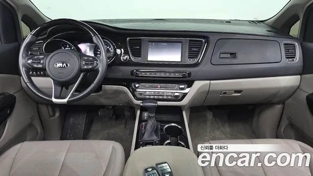 2019 Kia The New Carnival 9-Seater Noblesse Special Sold VIN KNAME81ABKS498120 – rear exterior 2019 Kia The New Carnival 9-Seater Noblesse Special Sold VIN KNAME81ABKS498120 – rear exterior