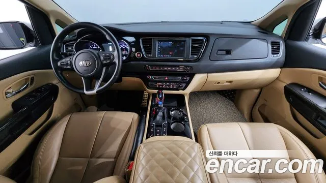 2019 Kia The New Carnival 9-Seater Hi-Limousine Sold VIN KNAME81ABKS498363 – side profile 2019 Kia The New Carnival 9-Seater Hi-Limousine Sold VIN KNAME81ABKS498363 – side profile
