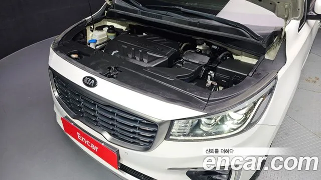 2019 Kia The New Carnival 9-Seater Noblesse Sold VIN KNAME81ABKS502789 – interior seats