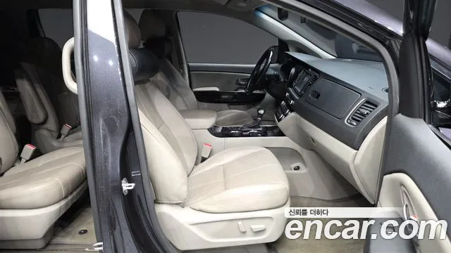 2019 Kia The New Carnival 9-Seater Noblesse Special Sold VIN KNAME81ABKS508859 – side profile 2019 Kia The New Carnival 9-Seater Noblesse Special Sold VIN KNAME81ABKS508859 – side profile