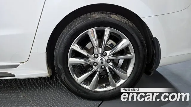 2019 Kia The New Carnival 9-Seater Noblesse Special Sold VIN KNAME81ABKS509552 – photo 14 2019 Kia The New Carnival 9-Seater Noblesse Special Sold VIN KNAME81ABKS509552 – photo 14