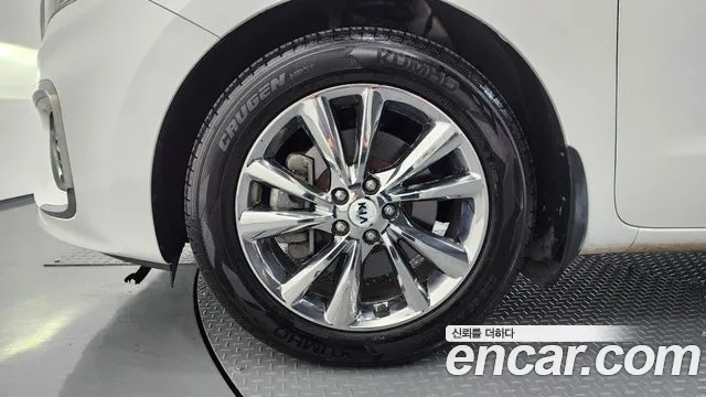 2019 Kia The New Carnival 9-Seater Noblesse Special Sold VIN KNAME81ABKS513857 – photo 15 2019 Kia The New Carnival 9-Seater Noblesse Special Sold VIN KNAME81ABKS513857 – photo 15