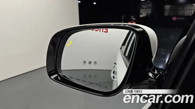 2019 Kia The New Carnival 9-Seater Hi-Limousine Sold VIN KNAME81ABKS517416 – exterior detail 2019 Kia The New Carnival 9-Seater Hi-Limousine Sold VIN KNAME81ABKS517416 – exterior detail