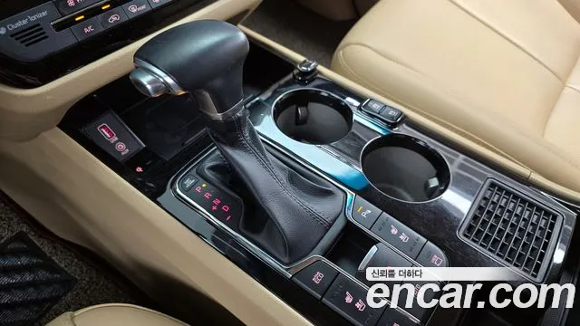 2019 Kia The New Carnival 9-Seater Hi-Limousine VIN KNAME81ABKS520589