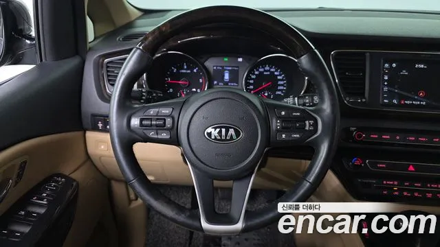 2019 Kia The New Carnival 9-Seater Noblesse Special Sold VIN KNAME81ABKS522536 – front exterior