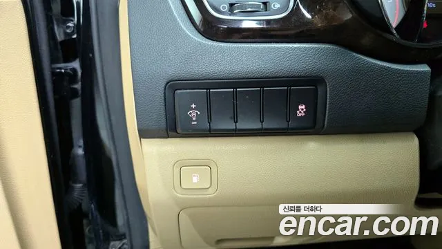 2019 Kia The New Carnival 9-Seater Noblesse Sold VIN KNAME81ABKS522771 – engine bay