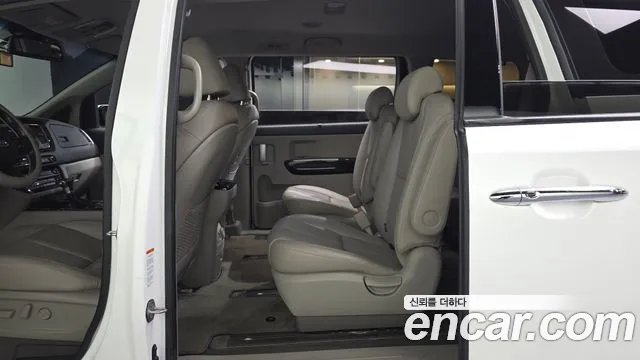 2019 Kia The New Carnival 9-Seater Noblesse Special Sold VIN KNAME81ABKS522821 – interior seats 2019 Kia The New Carnival 9-Seater Noblesse Special Sold VIN KNAME81ABKS522821 – interior seats