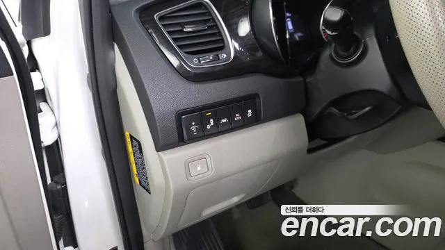 2019 Kia The New Carnival 9-Seater Noblesse Special Sold VIN KNAME81ABKS522821 – undercarriage 2019 Kia The New Carnival 9-Seater Noblesse Special Sold VIN KNAME81ABKS522821 – undercarriage