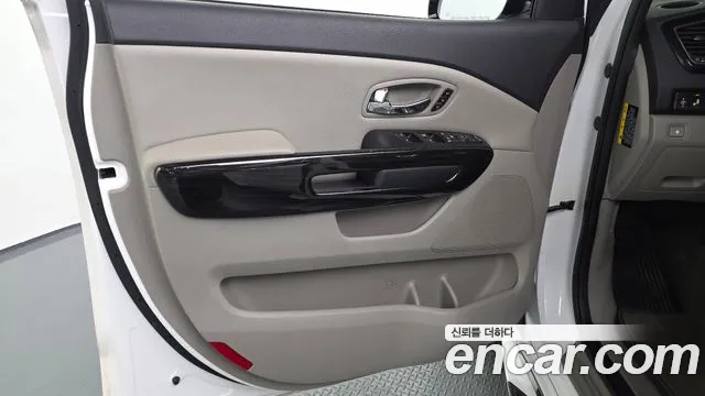 2019 Kia The New Carnival 9-Seater Noblesse Special Sold VIN KNAME81ABKS522821 – photo 15 2019 Kia The New Carnival 9-Seater Noblesse Special Sold VIN KNAME81ABKS522821 – photo 15
