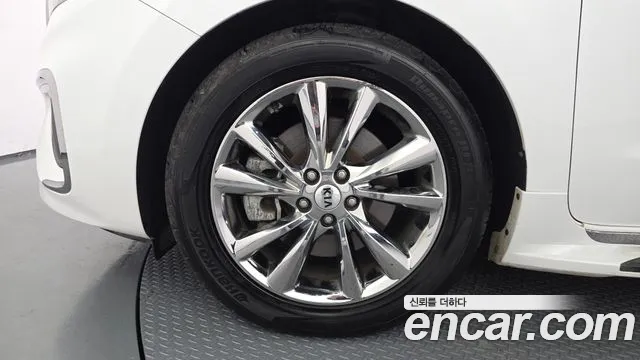 2019 Kia The New Carnival 9-Seater Noblesse Special Sold VIN KNAME81ABKS522821 – photo 18 2019 Kia The New Carnival 9-Seater Noblesse Special Sold VIN KNAME81ABKS522821 – photo 18