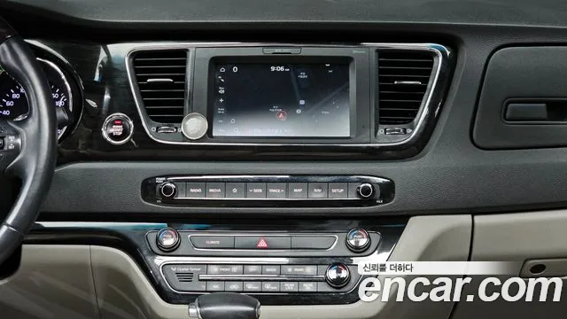 2019 Kia The New Carnival 9-Seater Noblesse Special Sold VIN KNAME81ABKS525282 – front exterior 2019 Kia The New Carnival 9-Seater Noblesse Special Sold VIN KNAME81ABKS525282 – front exterior