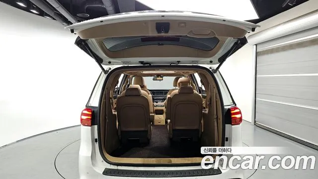 2019 Kia The New Carnival 9-Seater Noblesse Special Sold VIN KNAME81ABKS536074 – front exterior