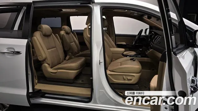 2019 Kia The New Carnival 9-Seater Noblesse Special Sold VIN KNAME81ABKS537412 – front exterior
