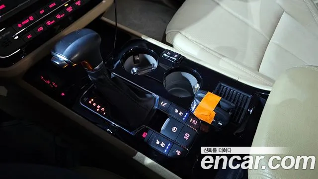 2019 Kia The New Carnival 9-Seater Hi-Limousine Sold VIN KNAME81ABKS540642 – front exterior