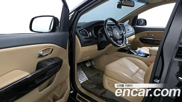 2019 Kia The New Carnival 7-Seater Limousine Sold VIN KNAME81ABKS546263 – front exterior