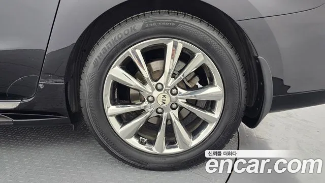 2019 Kia The New Carnival 9-Seater Noblesse Special Sold VIN KNAME81ABKS566172 – undercarriage 2019 Kia The New Carnival 9-Seater Noblesse Special Sold VIN KNAME81ABKS566172 – undercarriage
