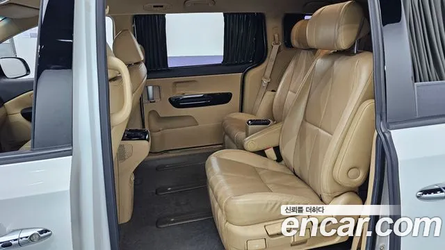 2019 Kia The New Carnival 7-Seater Hi-Limousine Sold VIN KNAME81ABKS566947 – undercarriage