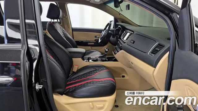 2019 Kia The New Carnival 9-Seater Noblesse Special Sold VIN KNAME81ABKS573100 – trunk area 2019 Kia The New Carnival 9-Seater Noblesse Special Sold VIN KNAME81ABKS573100 – trunk area