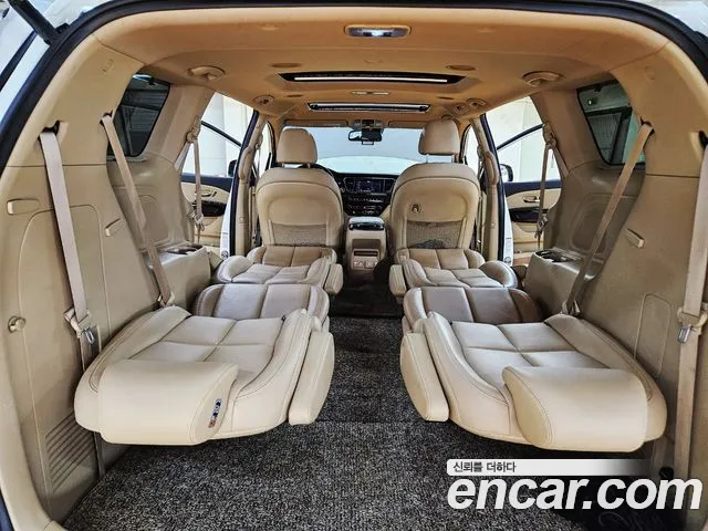 2019 Kia The New Carnival 9-Seater Noblesse Special Sold VIN KNAME81ABKS574926 – rear exterior