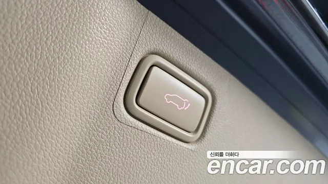 2019 Kia The New Carnival 7-Seater Hi-Limousine Sold VIN KNAME81ABKS576715 – front exterior
